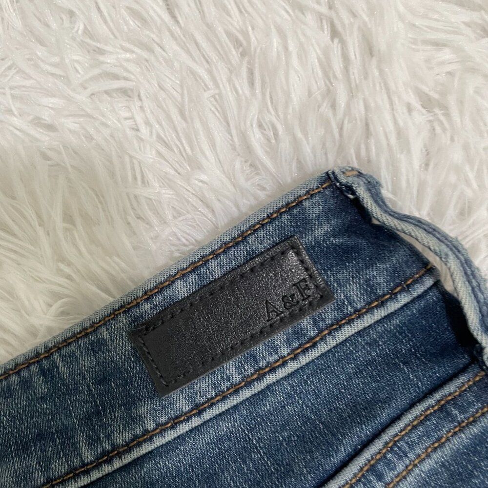 Abercrombie & Fitch Simon High Rise Super Skinny Ripped Jeans in Blue Size 26/2 - Picture 11 of 11